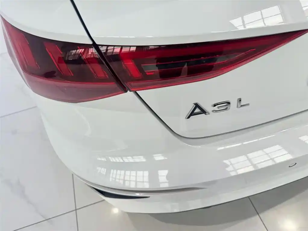 Audi A3 2024 A3L Limousine 35 TFSI Fashionable and Sporty купить на сайте DeffCars