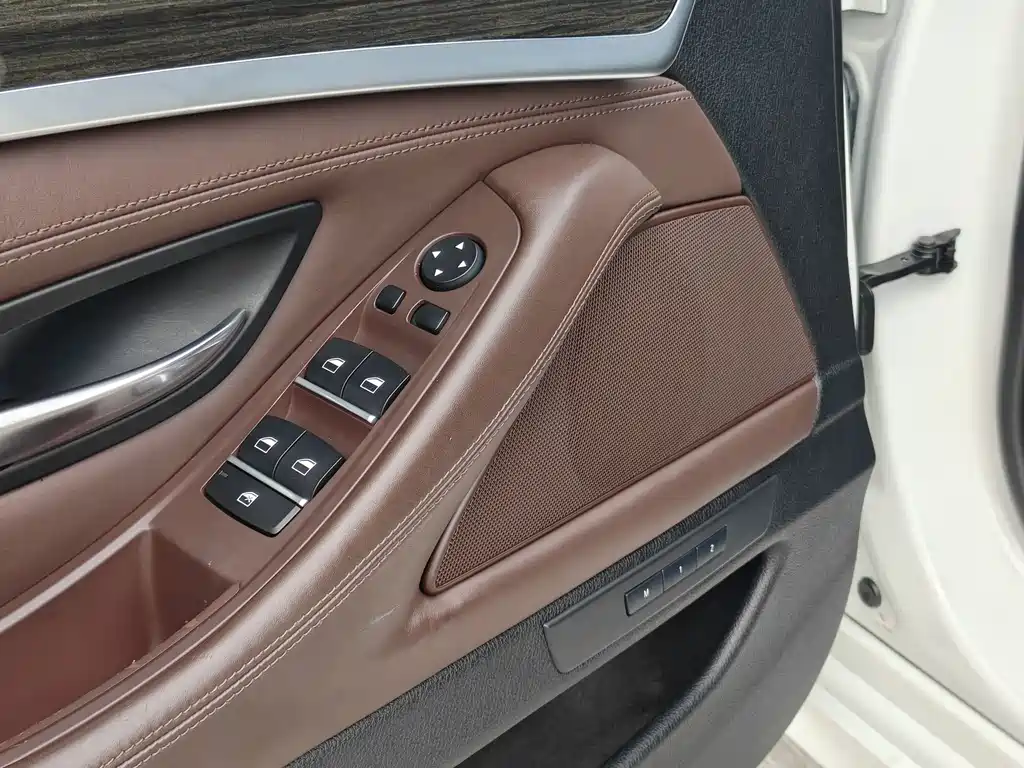 BMW 5 Series 2014 525Li Luxury Design Package купить на сайте DeffCars