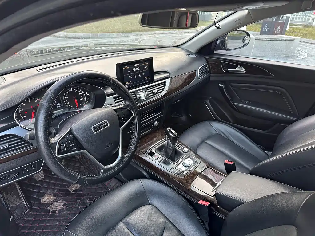 Zotye Z700 2016 1.8T Manual Premium Type купить на сайте DeffCars