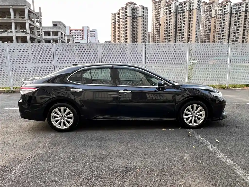 Camry 2021 2.0G Deluxe Edition купить на сайте DeffCars