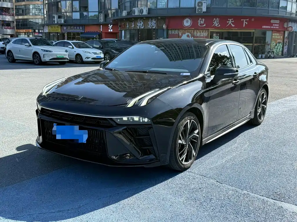 Lynk & Co 03 2023 1.5TD DCT Plus купить на сайте DeffCars