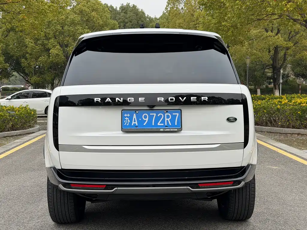 Range Rover 2023 3.0 L6 400PS Genesis Extended Edition купить на сайте DeffCars