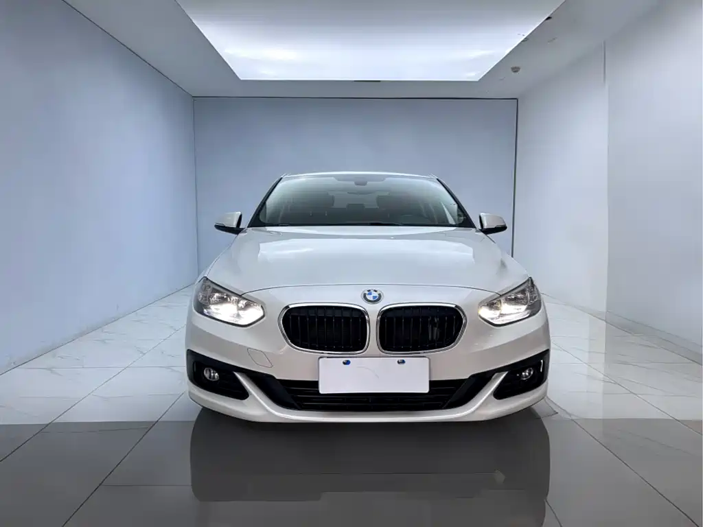 BMW 1 Series 2018 118i Fashion Model купить на сайте DeffCars