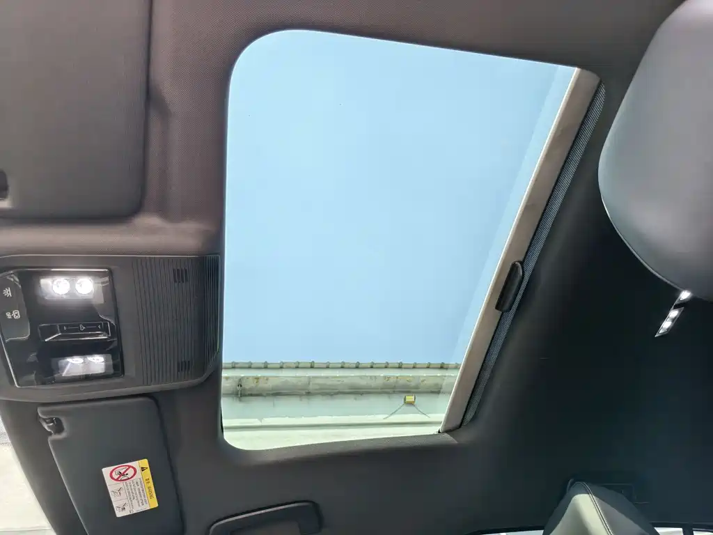 Golf 2023 280TSI DSG R-Line купить на сайте DeffCars