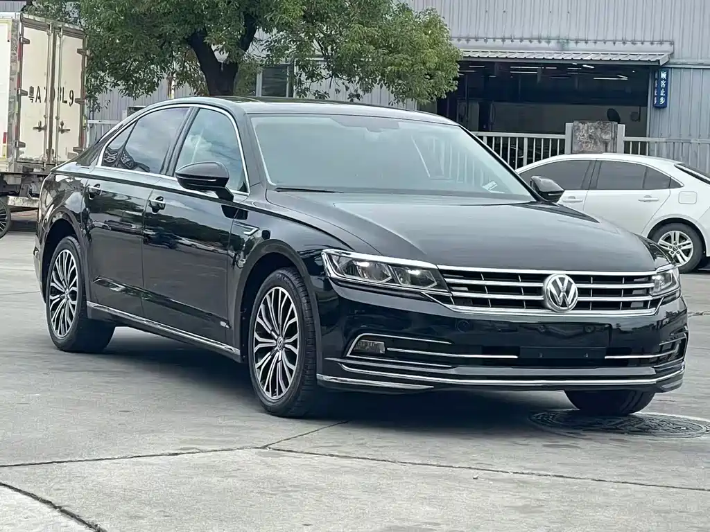 Huiang 2016 380TSI 2WD Yuzun Deluxe Edition купить на сайте DeffCars