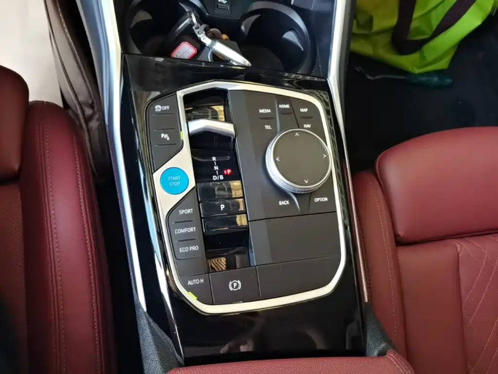 BMW i3 2022 eDrive 35 L купить на сайте DeffCars