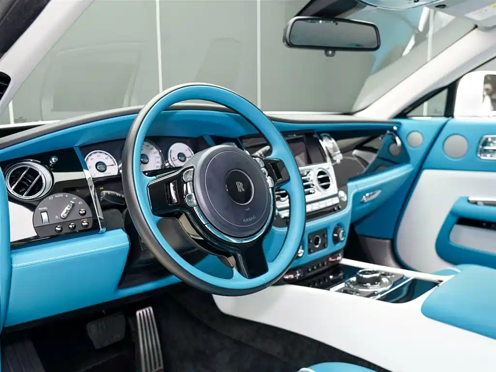 Phantom 2018 6.6T standard model купить на сайте DeffCars