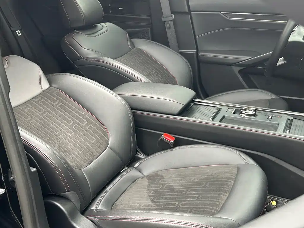 Mondeo 2023 EcoBoost 180 Luxury купить на сайте DeffCars