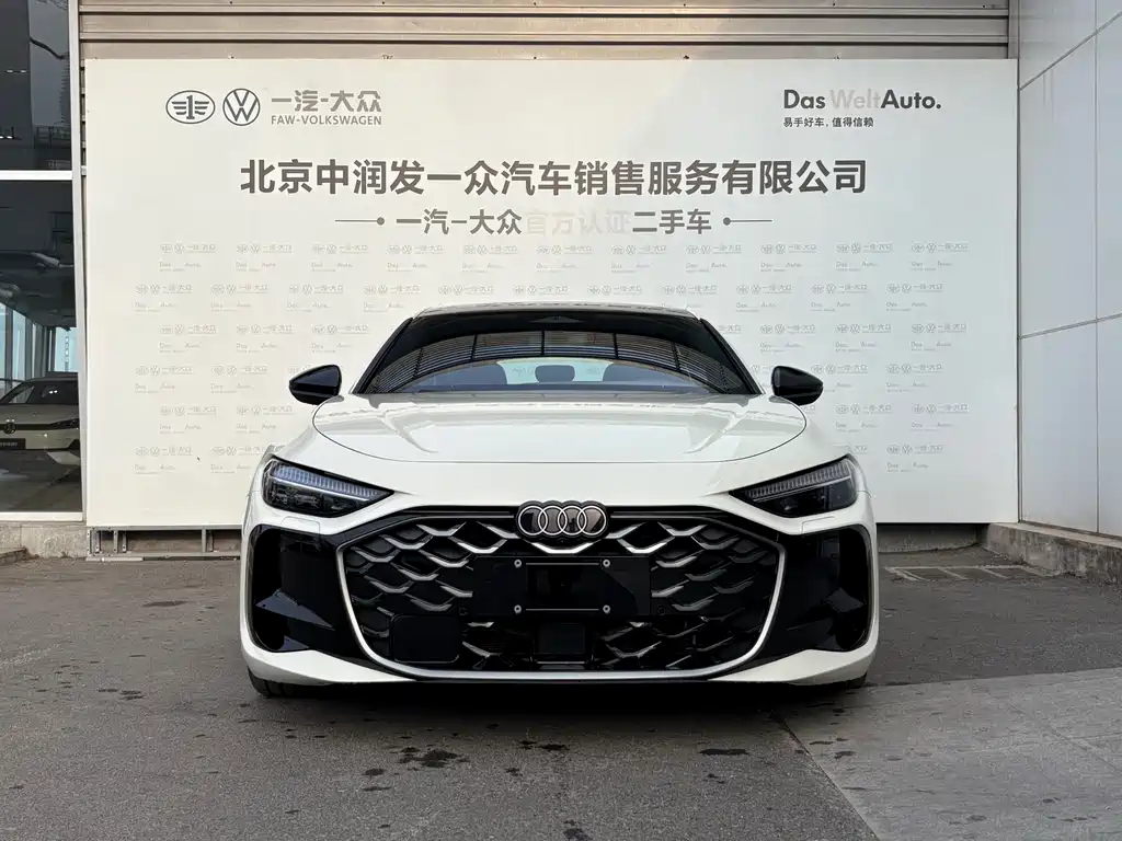 Audi A5L Sportback 2026 TFSI 150kW exclusive quattro model купить на сайте DeffCars
