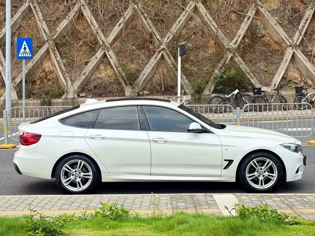 BMW 3 Series GT 2020 320i M Sports Package купить на сайте DeffCars