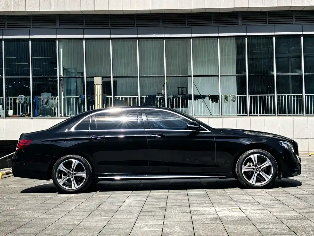 Mercedes-Benz E-Class 2019 E 200 L Sports купить на сайте DeffCars