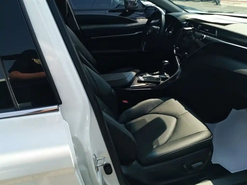 Camry 2019 2.5G Deluxe Edition National V купить на сайте DeffCars