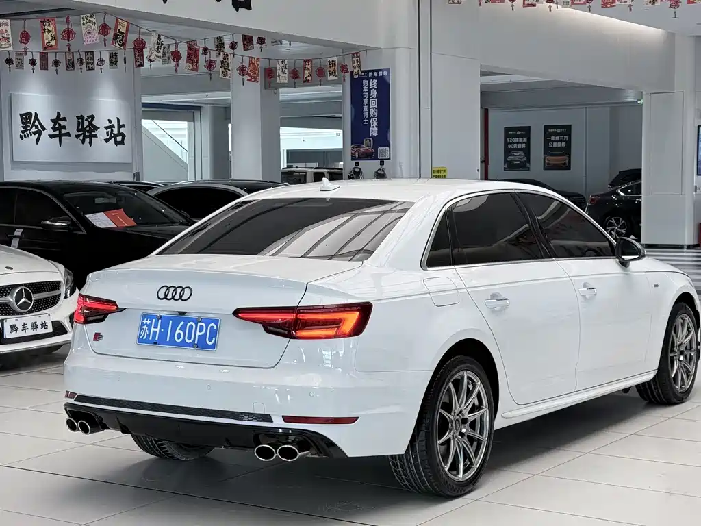 Audi A4L 2018 30th Anniversary Model 40 TFSI Enterprising купить на сайте DeffCars