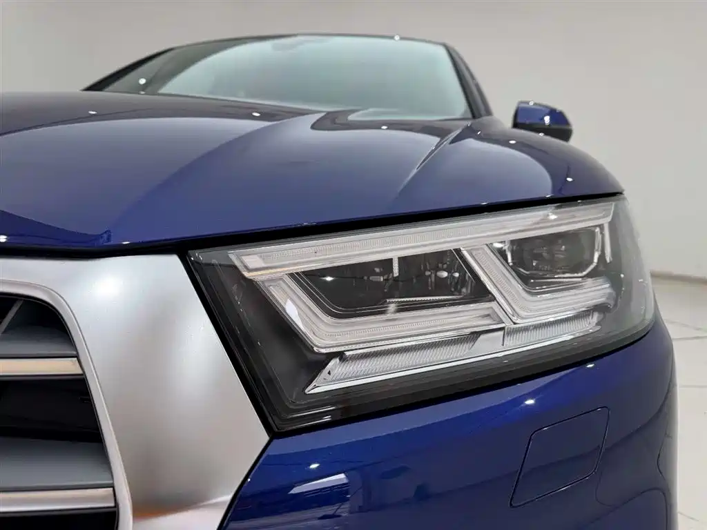 Audi Q5L 2020 facelift 40 TFSI enjoys fashionable style купить на сайте DeffCars