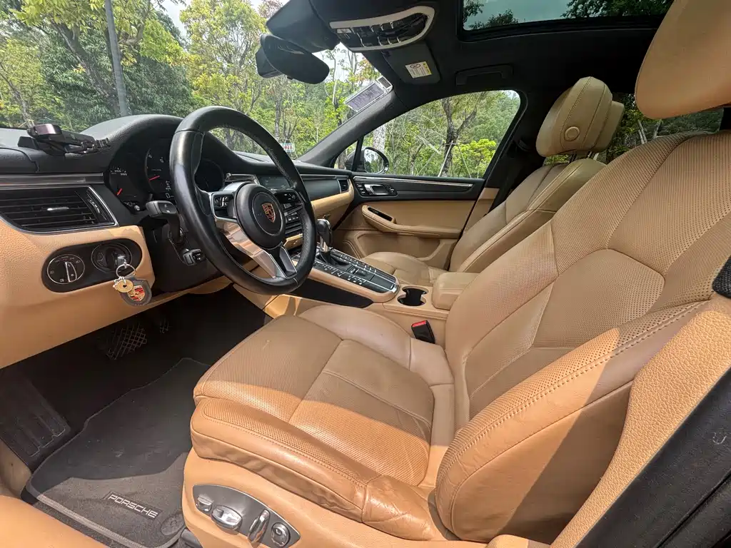 Macan 2017 Macan 2.0T купить на сайте DeffCars