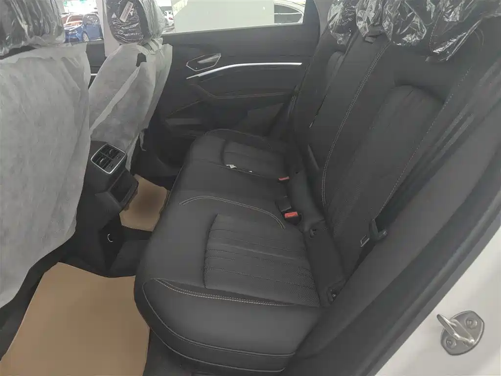 Audi e-tron 2021 50 quattro luxury model купить на сайте DeffCars