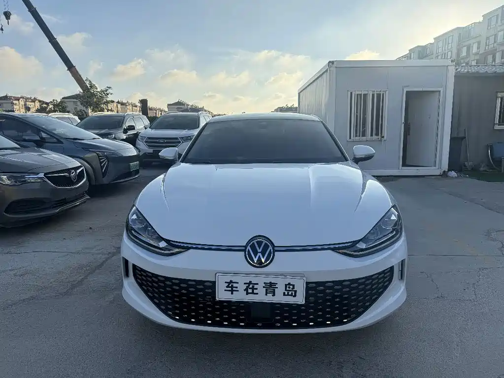 LAMANDO 2024 LAMANDOL 280TSI DSG Hot Edition купить на сайте DeffCars