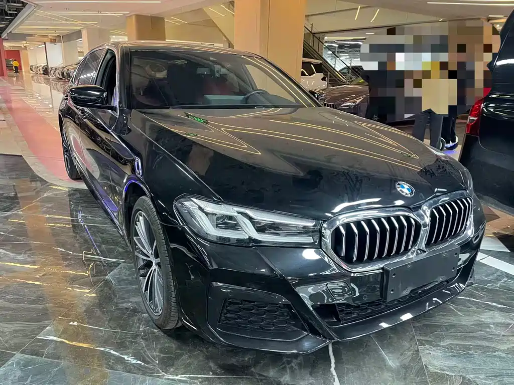 BMW 5 Series 2022 530Li Leading M Sports Package купить на сайте DeffCars