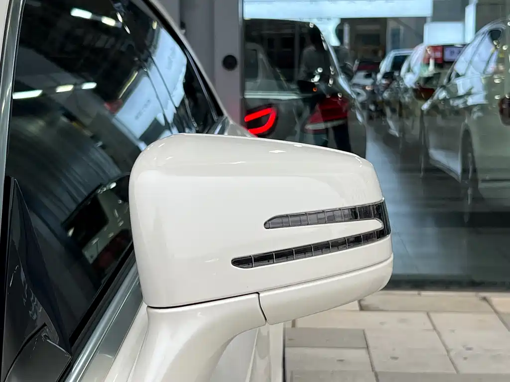 Mercedes-Benz CLS 2017 CLS 260 Yicai Edition купить на сайте DeffCars