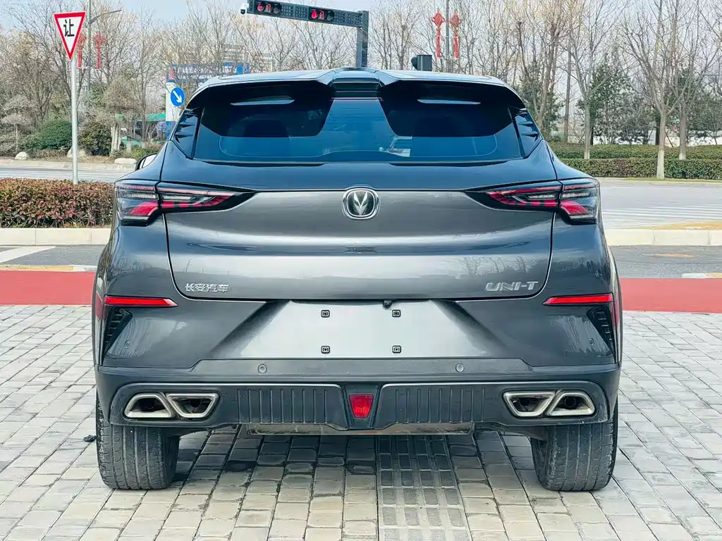 Changan UNI-T 2022 1.5T premium model купить на сайте DeffCars