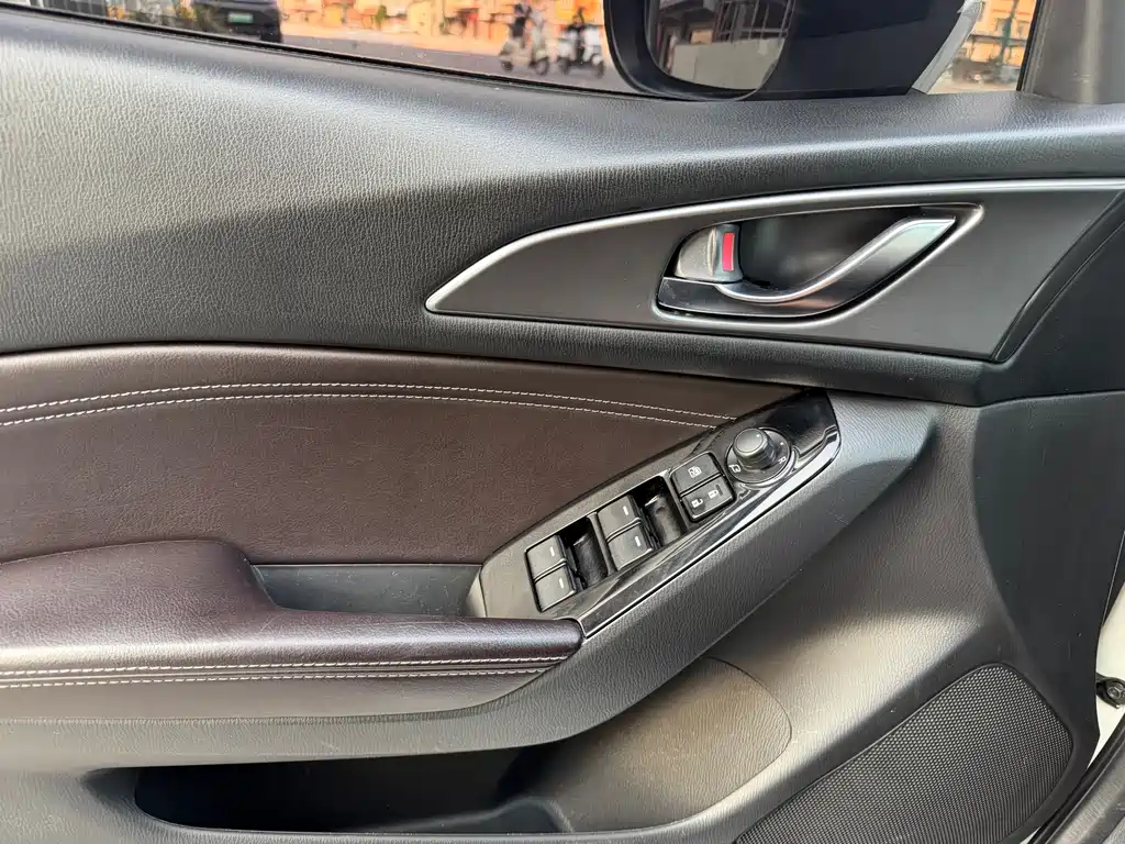 Mazda3 Angkesela 2017 Sedan 2.0L Automatic Flagship National V купить на сайте DeffCars