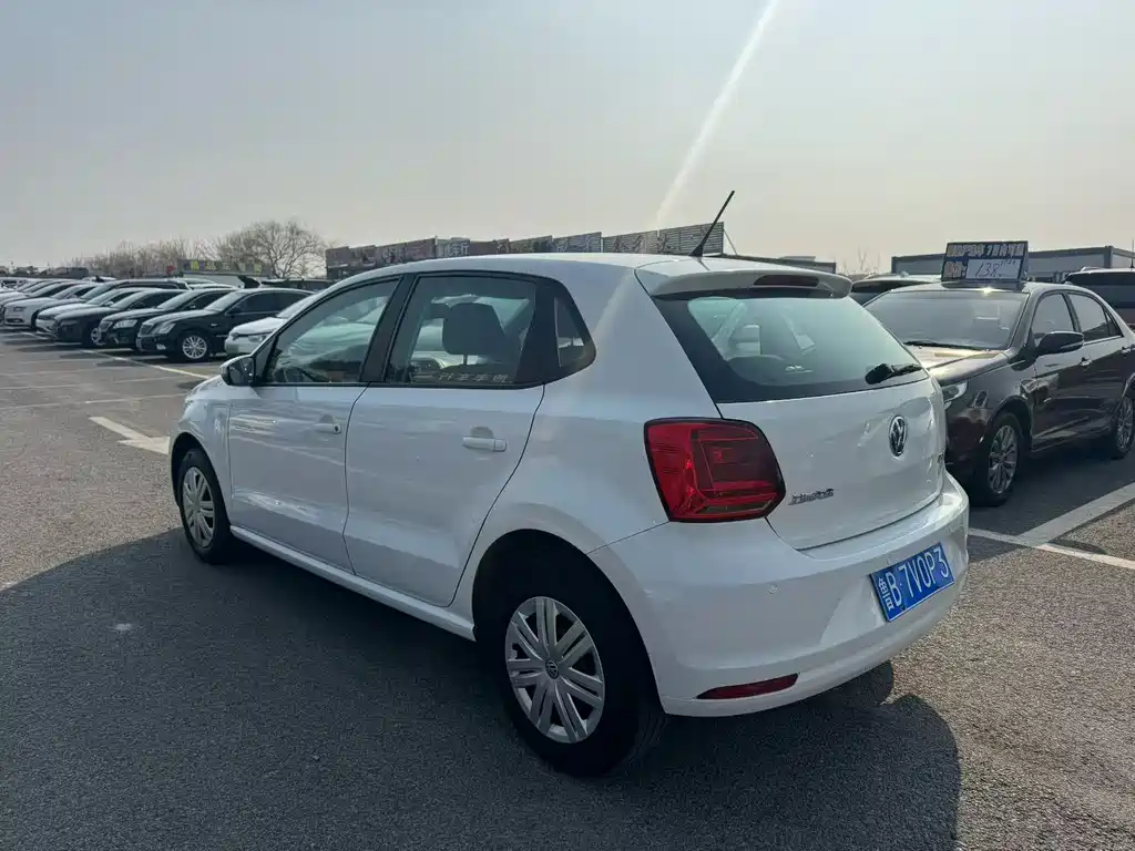 Polo 2014 1.4L manual fashion version купить на сайте DeffCars