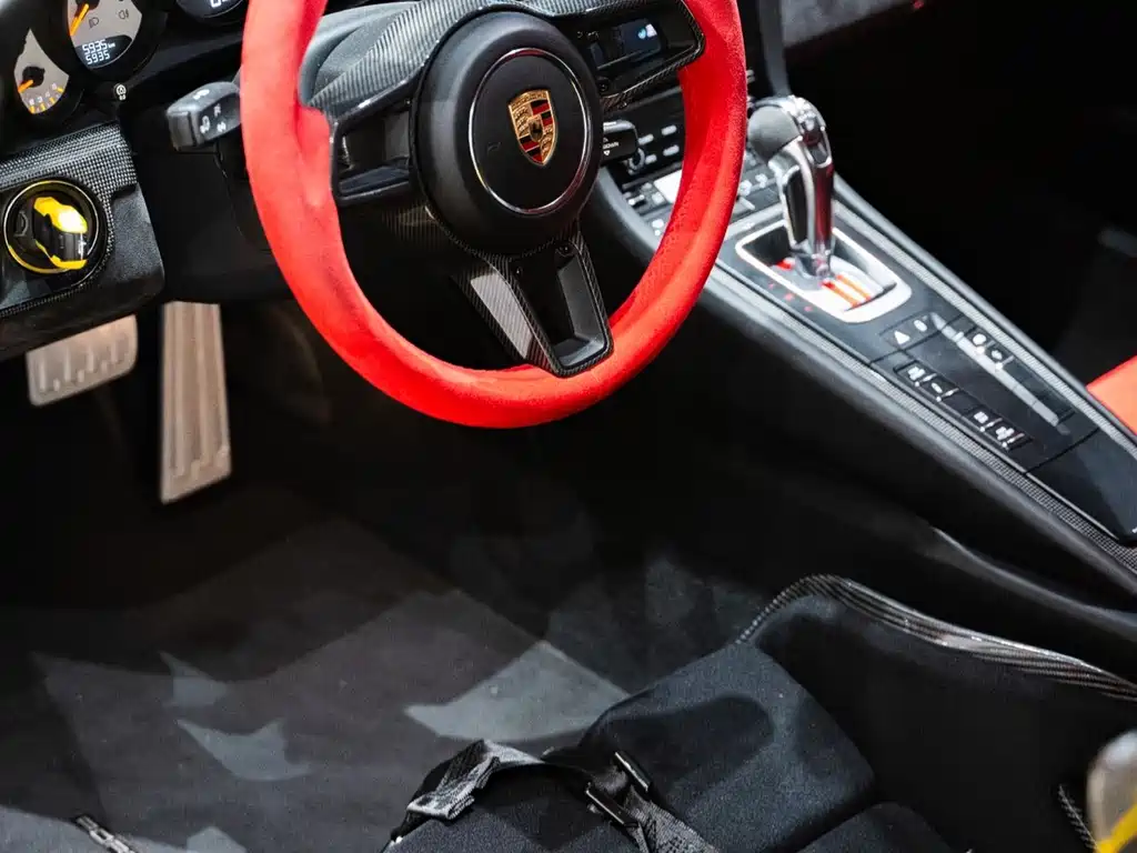 Porsche 911 2018 GT2 RS 3.8T купить на сайте DeffCars