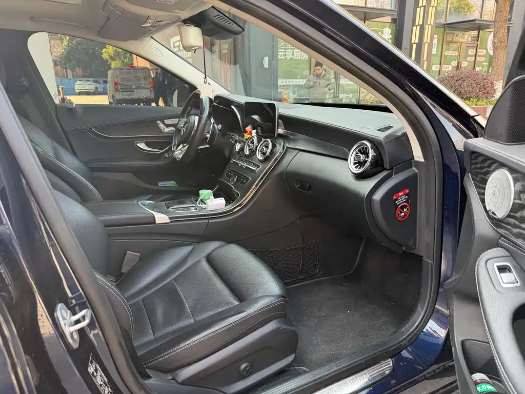 Mercedes-Benz C-Class 2018 C 200 L Sports Edition купить на сайте DeffCars