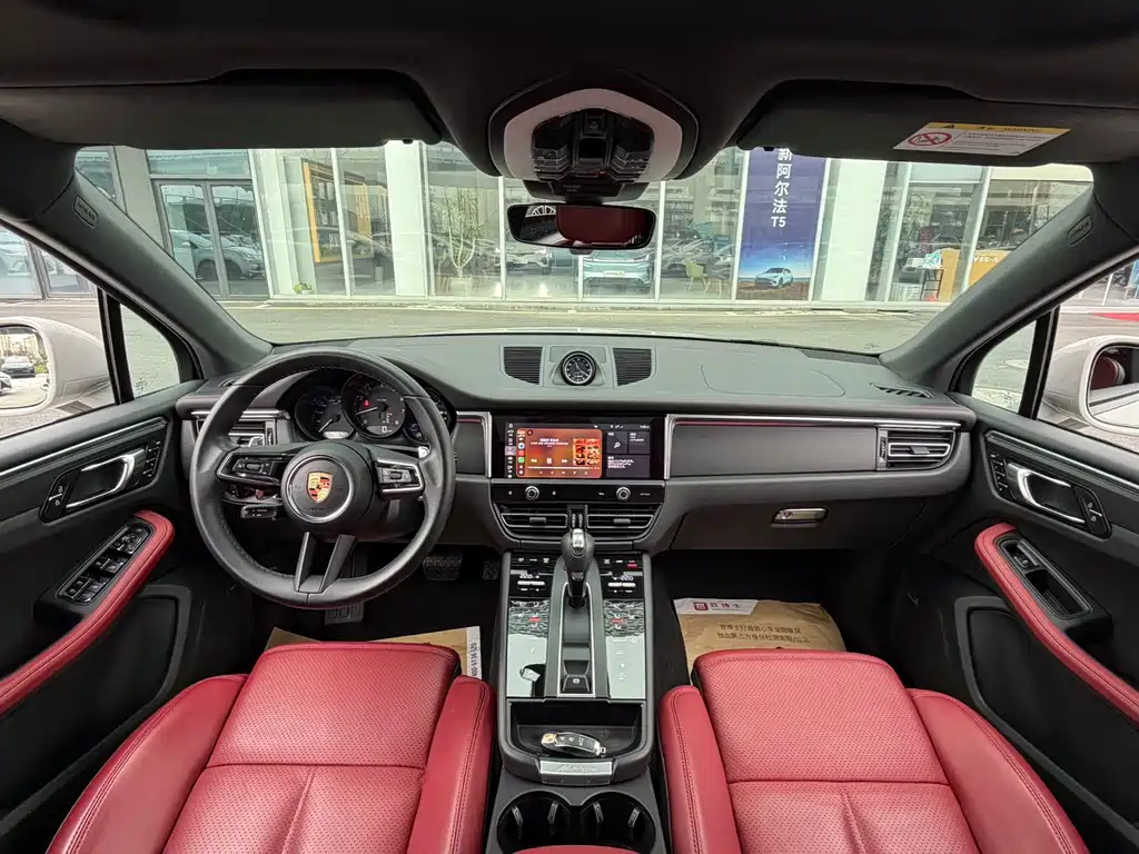Macan 2023 Macan 2.0T купить на сайте DeffCars