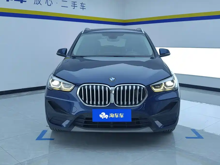 BMW X1 2022 sDrive25Li Leading купить на сайте DeffCars