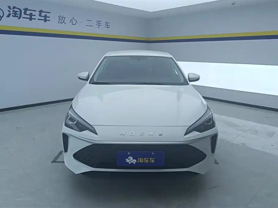 Roewe i5 2026 1.5L Manual Comfort Edition купить на сайте DeffCars