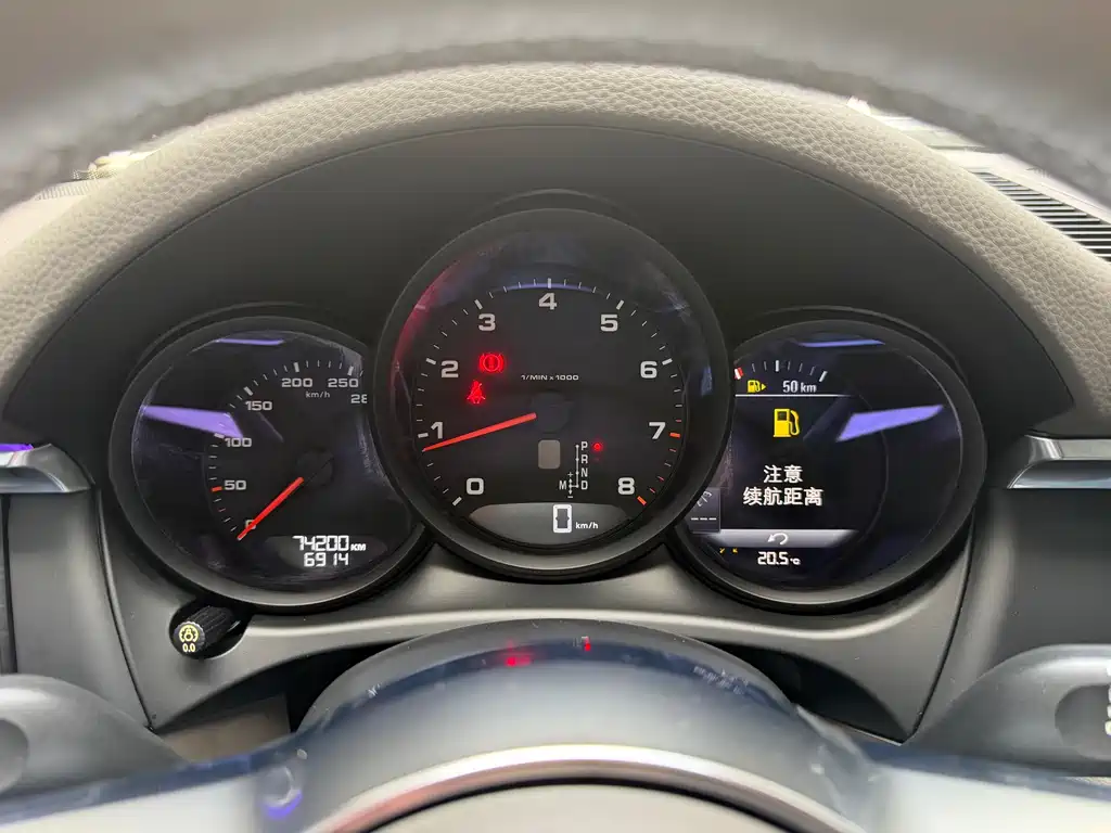 Macan 2020 Macan 2.0T купить на сайте DeffCars
