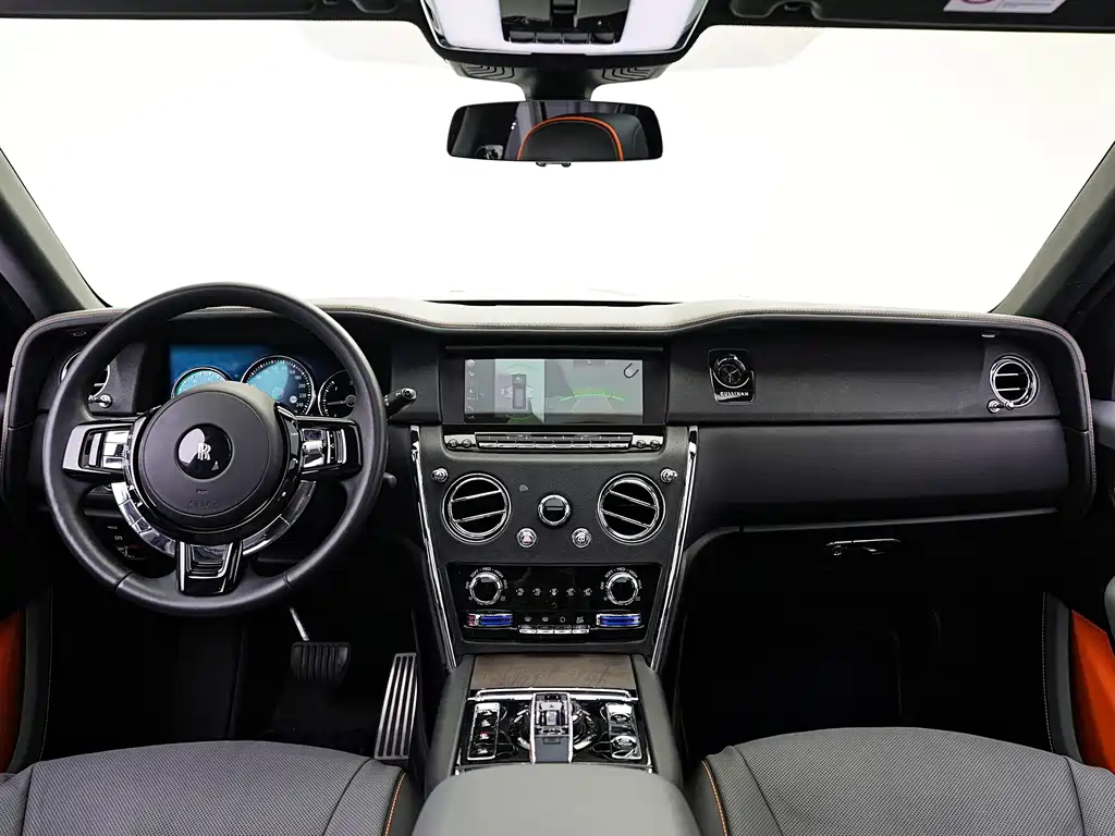 Cullinan 2018 four-seat version купить на сайте DeffCars