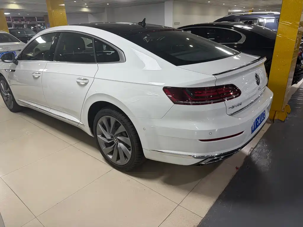 FAW-Volkswagen CC 2024 380TSI eye-catching version купить на сайте DeffCars