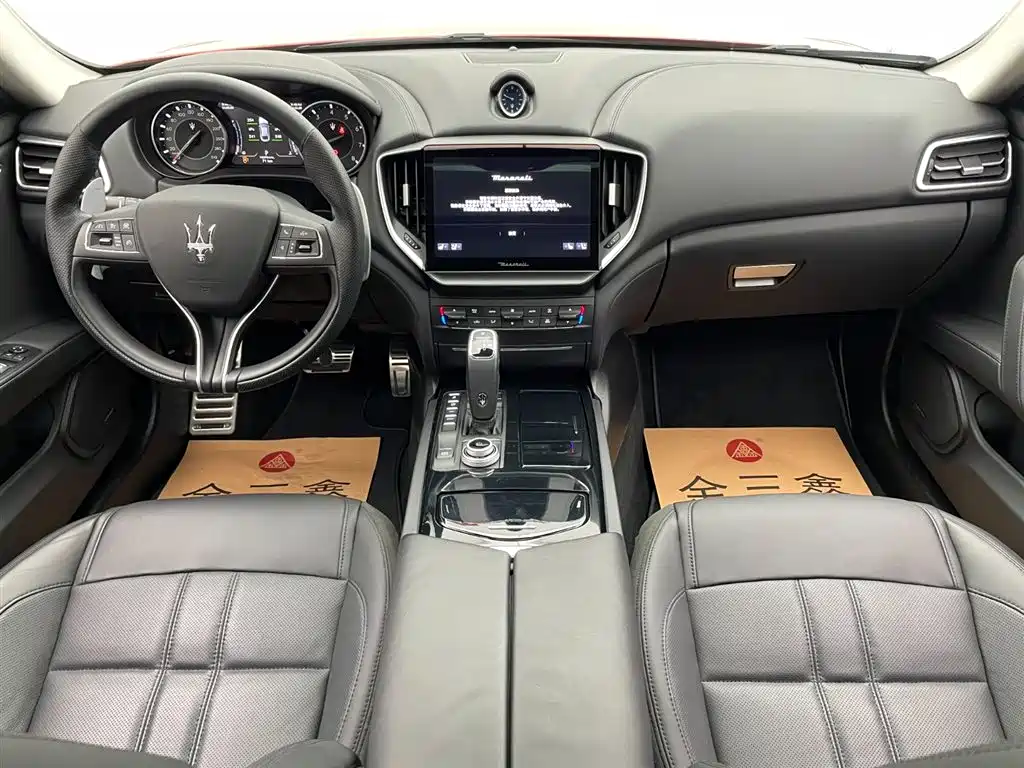 Ghibli 2022 3.0T Modena купить на сайте DeffCars