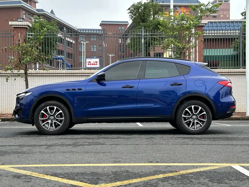 Levante 2019 3.0T Standard Edition National VI купить на сайте DeffCars