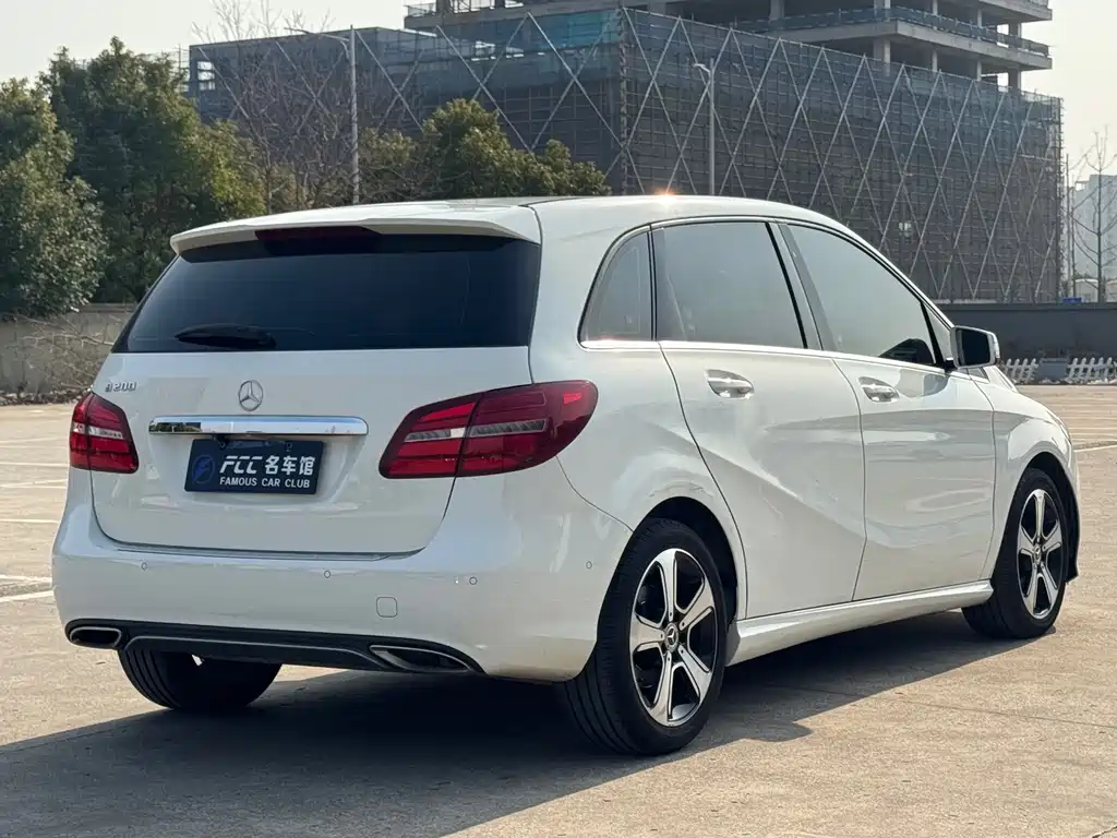 Mercedes-Benz B-Class 2017 B 200 Fashion Model купить на сайте DeffCars