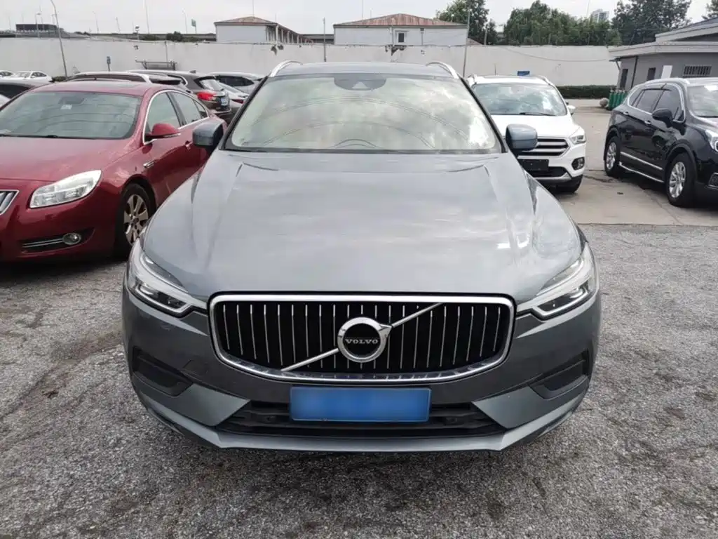 Volvo XC60 2019 T5 4WD Zhiyi Edition National V купить на сайте DeffCars