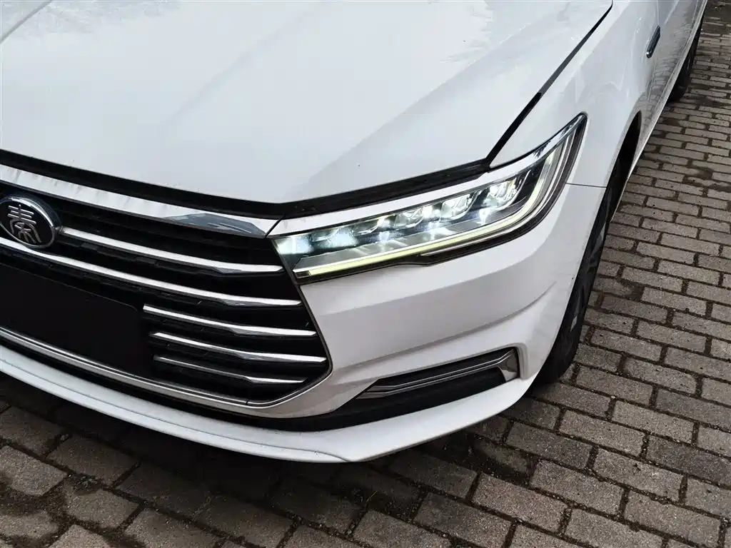 Qin 2019 1.5L automatic premium model купить на сайте DeffCars
