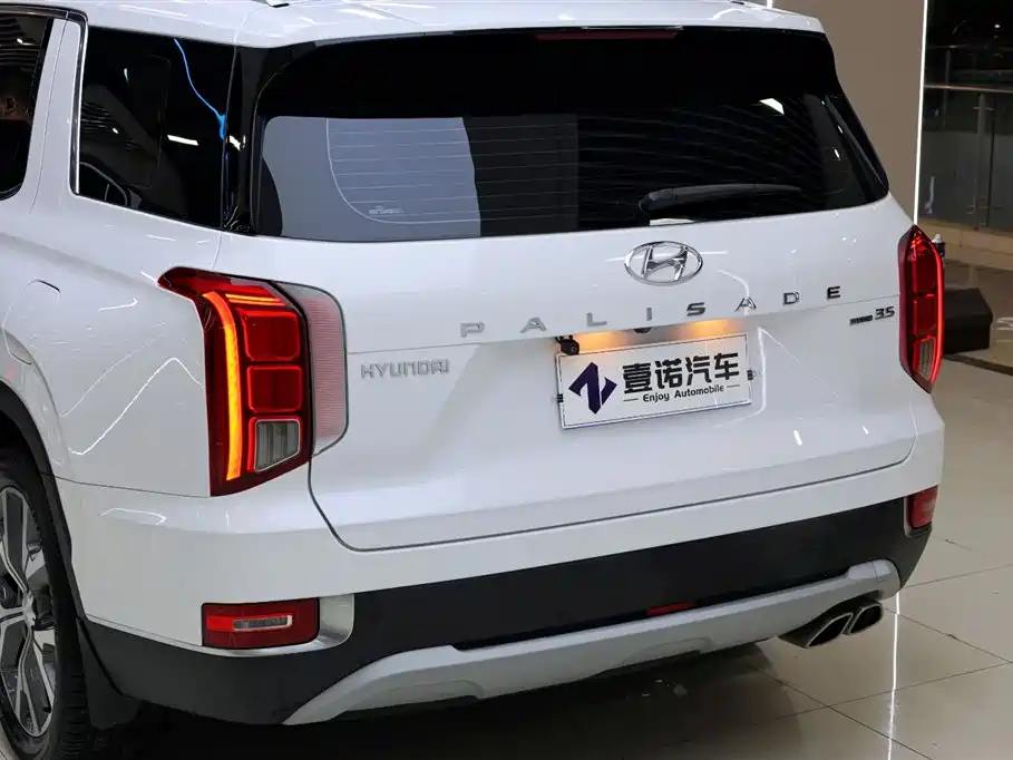 Paristi 2021 3.5L automatic four-wheel drive GLS купить на сайте DeffCars