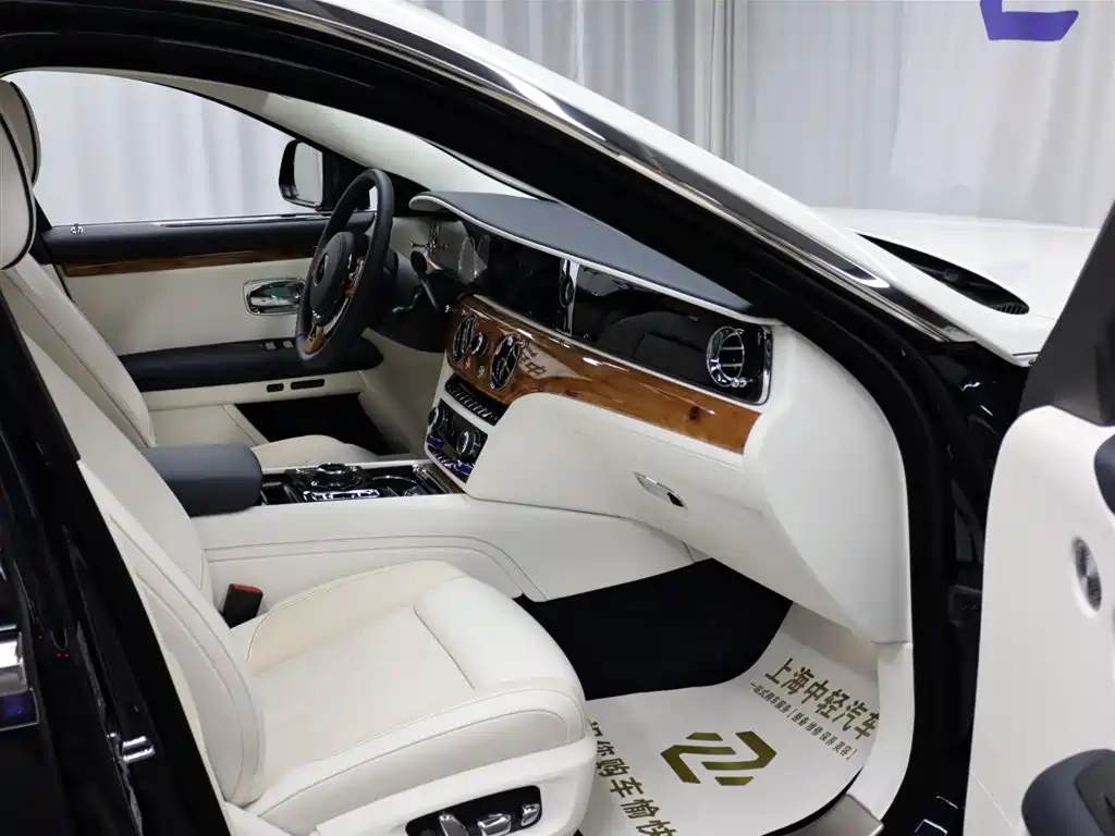 Ghost 2021 6.7T standard wheelbase version купить на сайте DeffCars