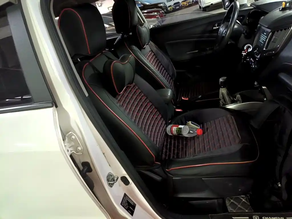 Changan CS15 2016 1.5L Manual Deluxe Edition купить на сайте DeffCars