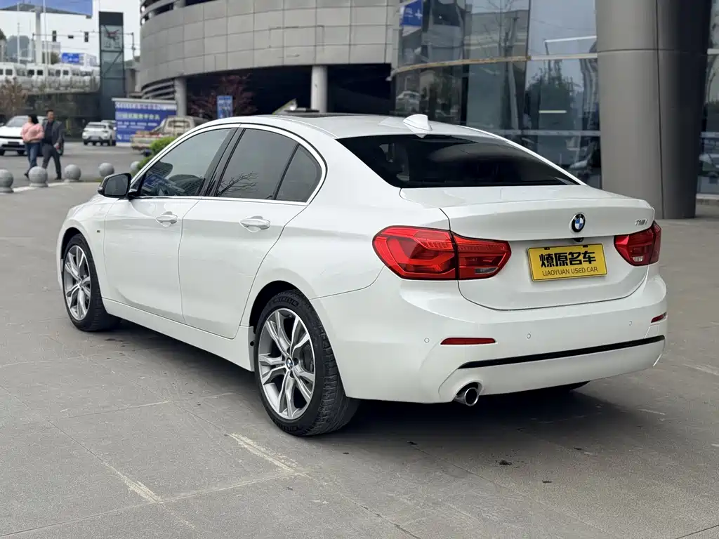 BMW 1 Series 2018 118i Sports купить на сайте DeffCars
