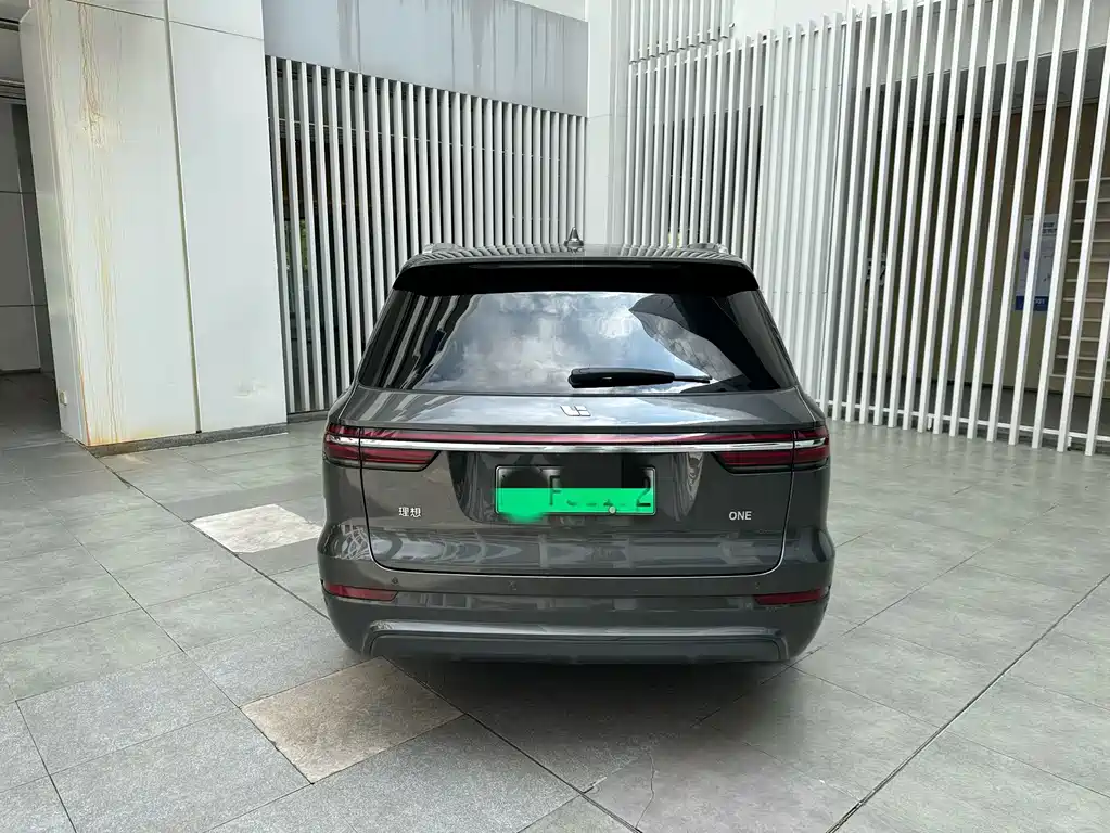 Ideal ONE 2020 extended range 6-seater version купить на сайте DeffCars