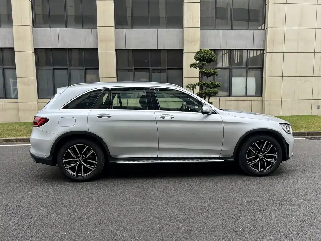 Mercedes-Benz GLC 2020 facelift GLC 300 L 4MATIC dynamic купить на сайте DeffCars