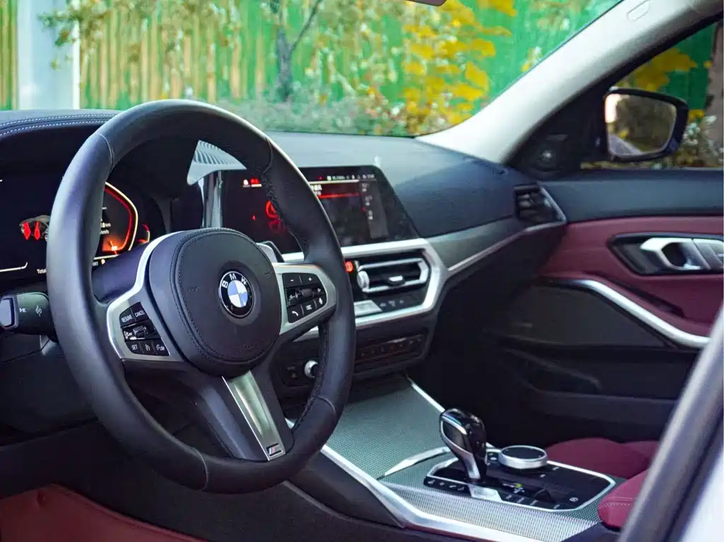 BMW 3 Series 2021 330i M Sports Night Package купить на сайте DeffCars
