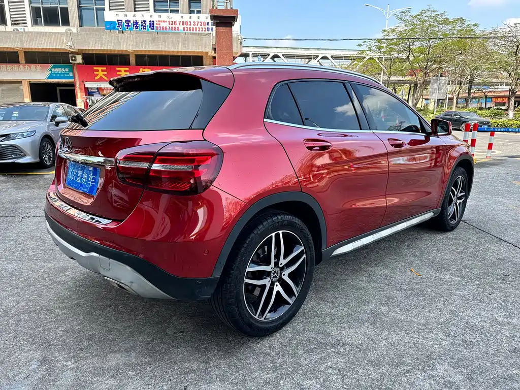 Mercedes-Benz GLA 2018 GLA 200 Fashion Model купить на сайте DeffCars