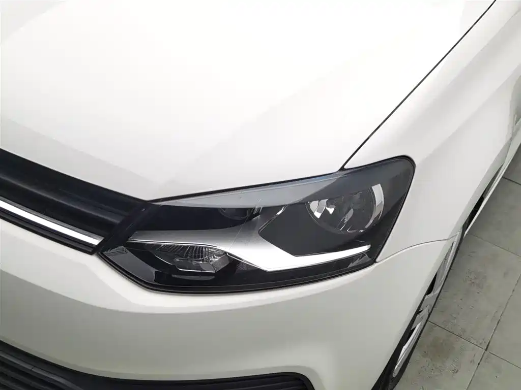 Polo 2018 1.5L manual safe driving model купить на сайте DeffCars