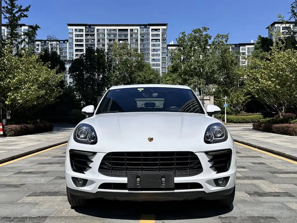 Macan 2017 Macan 2.0T купить на сайте DeffCars