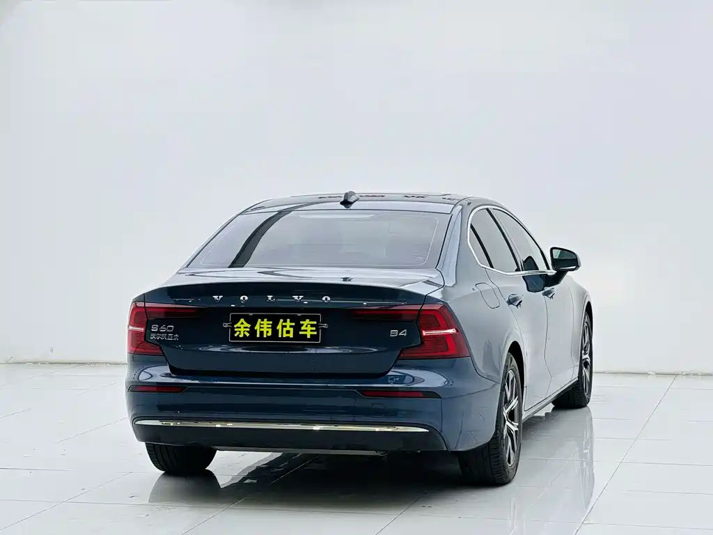 Volvo S60 2023 B4 Zhiyuan Luxury Edition купить на сайте DeffCars
